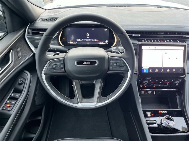 new 2025 Jeep Grand Cherokee L car