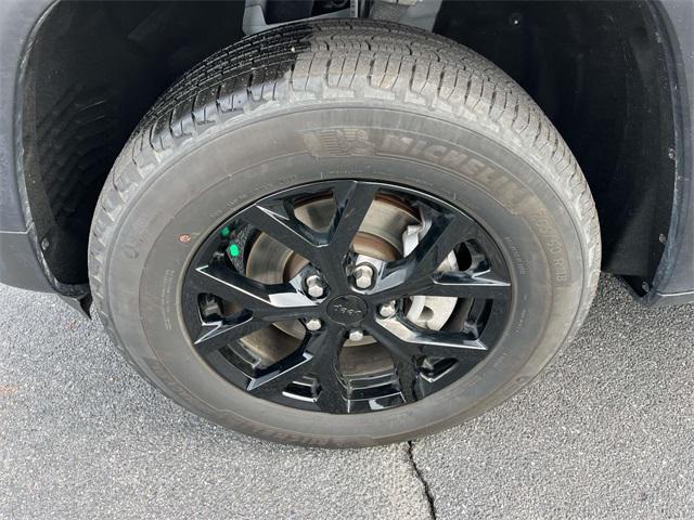 used 2024 Jeep Grand Cherokee car, priced at $32,529