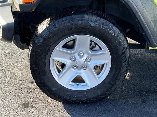 used 2023 Jeep Gladiator car, priced at $24,995