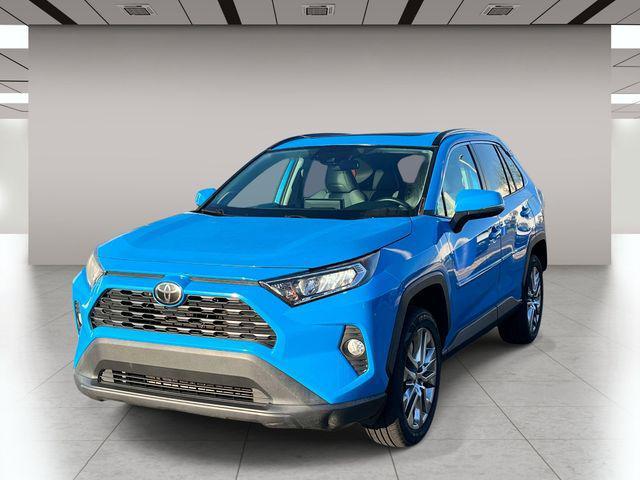 used 2020 Toyota RAV4 car, priced at $22,924