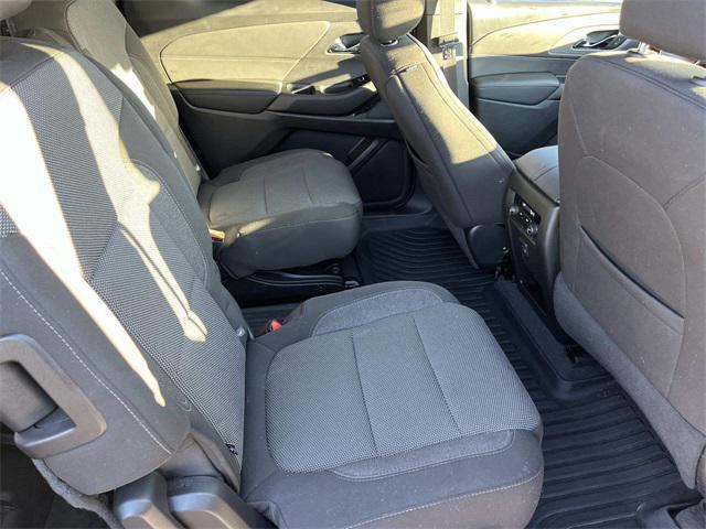 used 2023 Chevrolet Traverse car, priced at $31,865