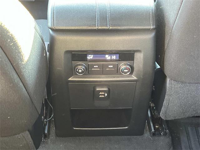 used 2023 Chevrolet Traverse car, priced at $31,865