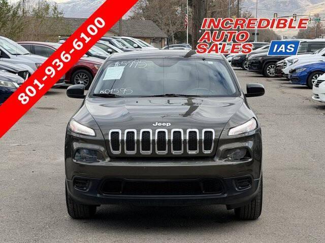 used 2015 Jeep Cherokee car, priced at $5,995