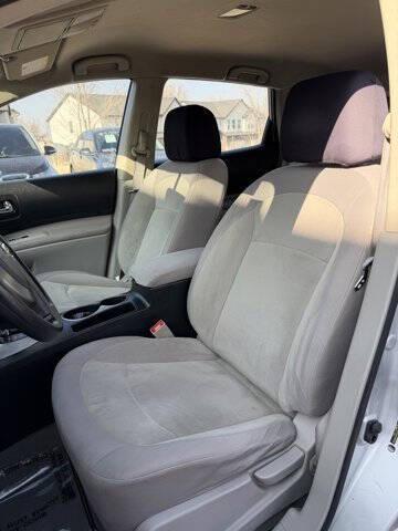 used 2010 Nissan Rogue car, priced at $3,595