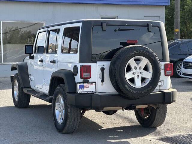 used 2014 Jeep Wrangler Unlimited car, priced at $11,995
