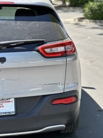 used 2018 Jeep Cherokee car, priced at $9,995