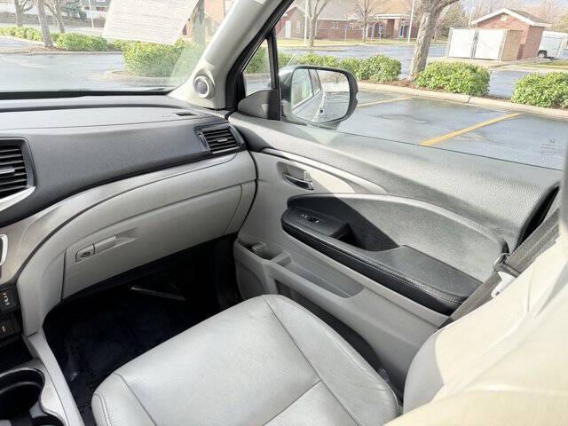 used 2017 Honda Pilot car, priced at $9,995