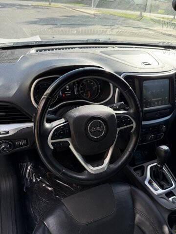 used 2018 Jeep Cherokee car, priced at $7,995