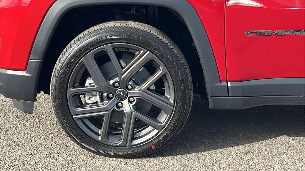 new 2026 Jeep Compass car, priced at $32,504