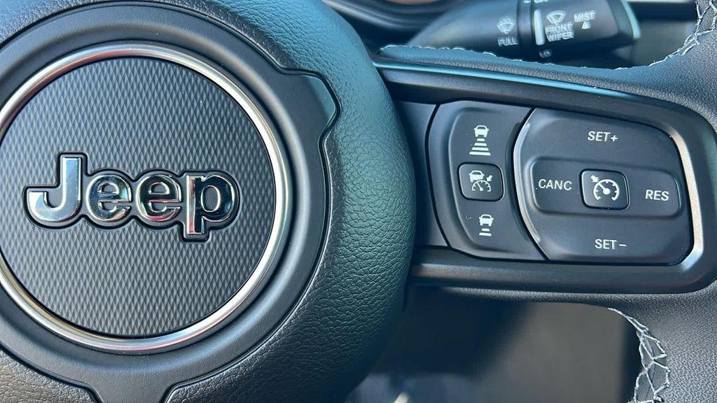 new 2026 Jeep Gladiator car, priced at $42,829