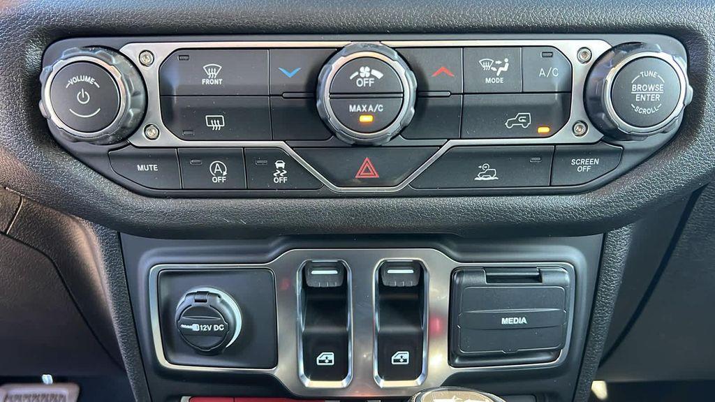 new 2026 Jeep Wrangler car, priced at $48,079