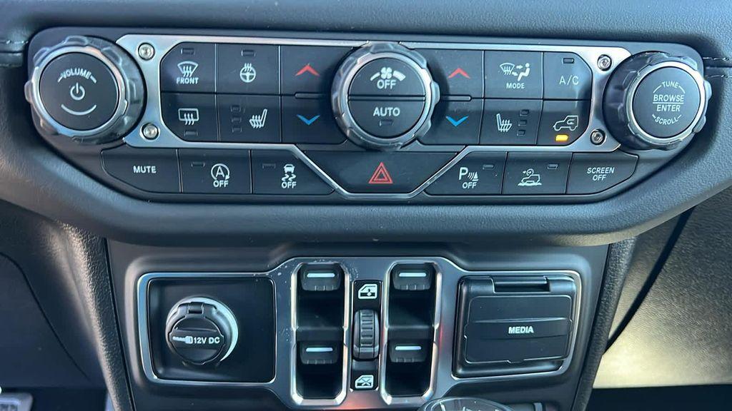 new 2026 Jeep Wrangler car, priced at $63,579