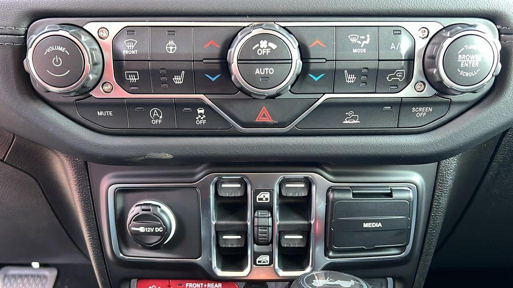 new 2026 Jeep Wrangler car, priced at $51,579