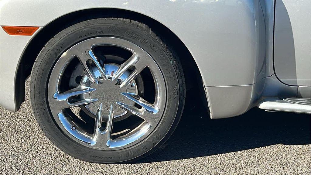 used 2005 Chevrolet SSR car, priced at $19,980