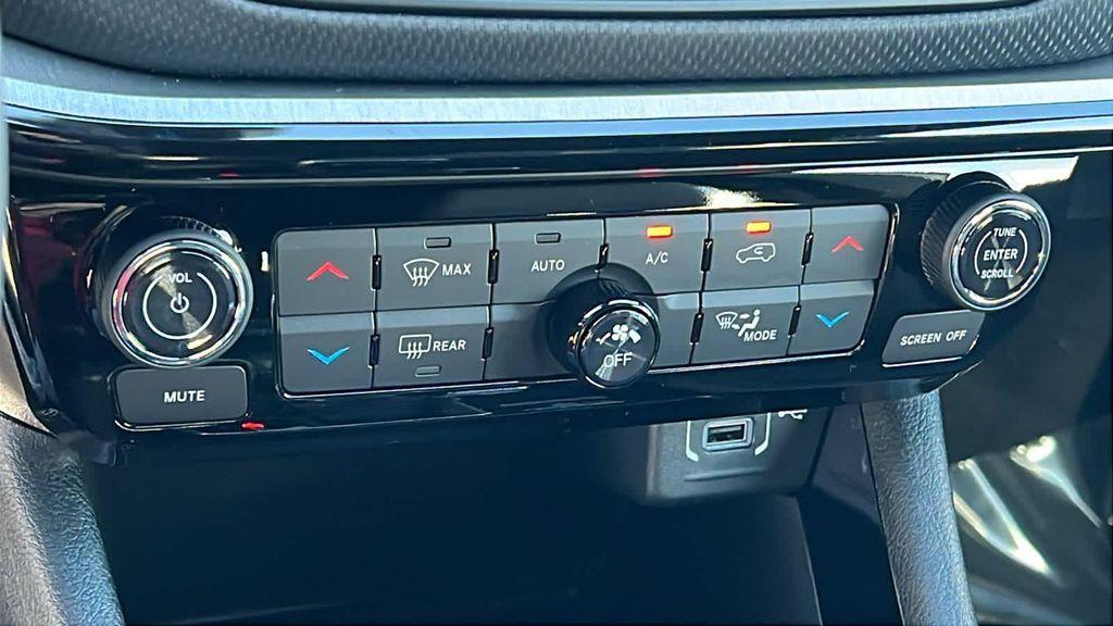 new 2026 Jeep Compass car, priced at $32,000