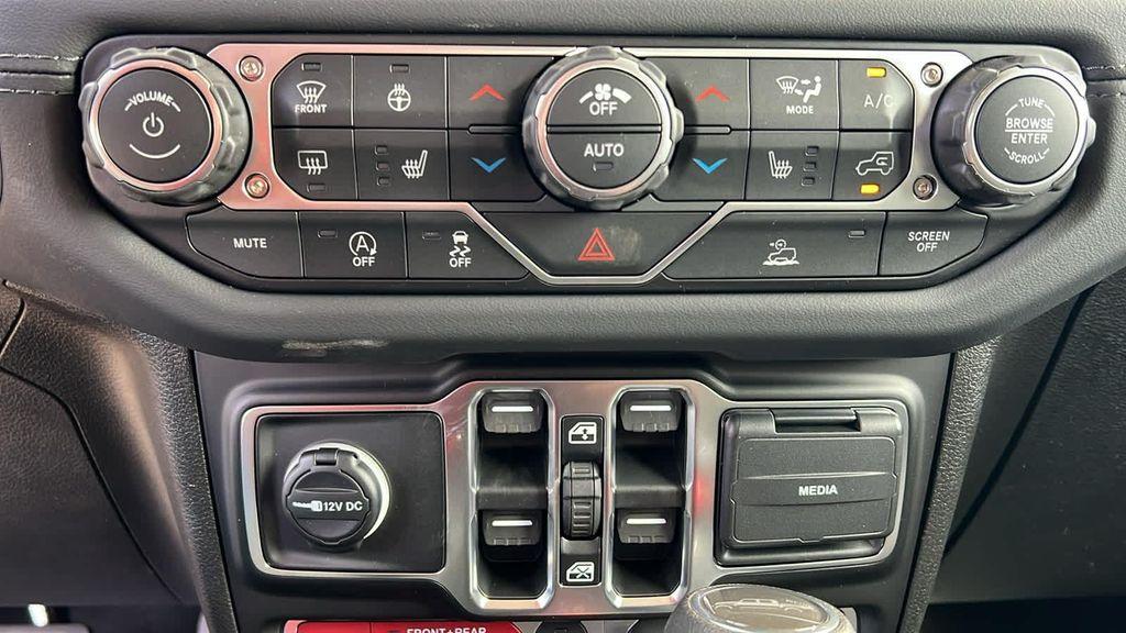new 2026 Jeep Gladiator car, priced at $52,500