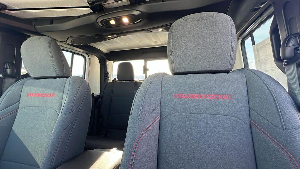 new 2026 Jeep Gladiator car, priced at $51,900