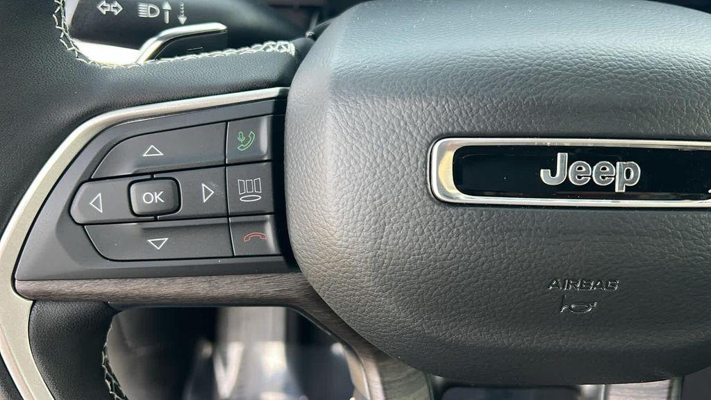 new 2026 Jeep Grand Cherokee car, priced at $44,480