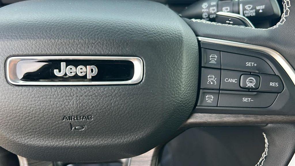 new 2026 Jeep Grand Cherokee car, priced at $44,480