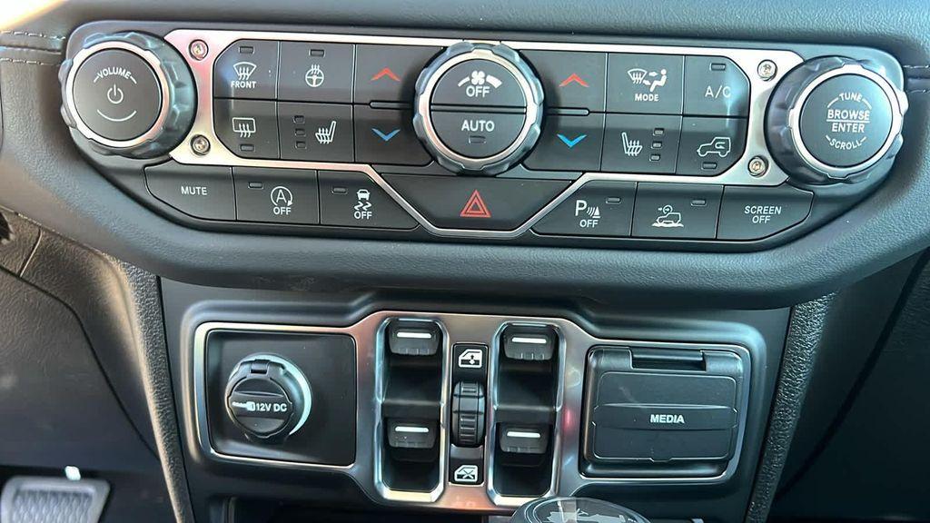 new 2026 Jeep Wrangler car, priced at $51,079