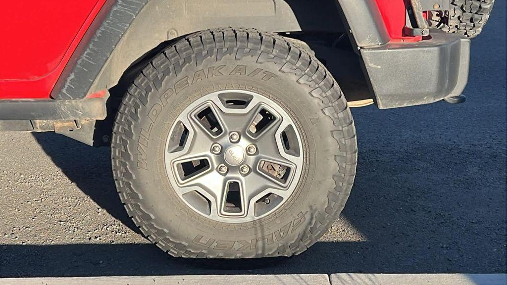 used 2016 Jeep Wrangler Unlimited car, priced at $21,480