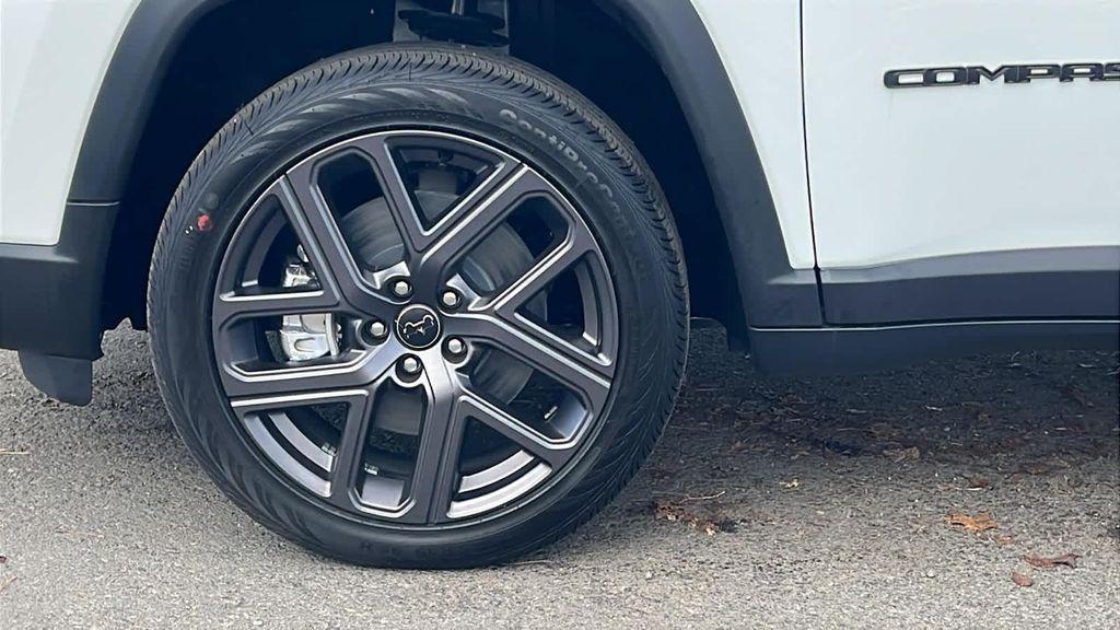 new 2026 Jeep Compass car, priced at $30,000