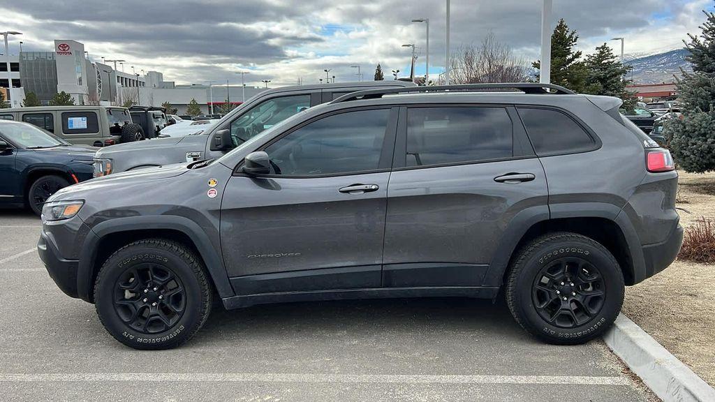 used 2022 Jeep Cherokee car