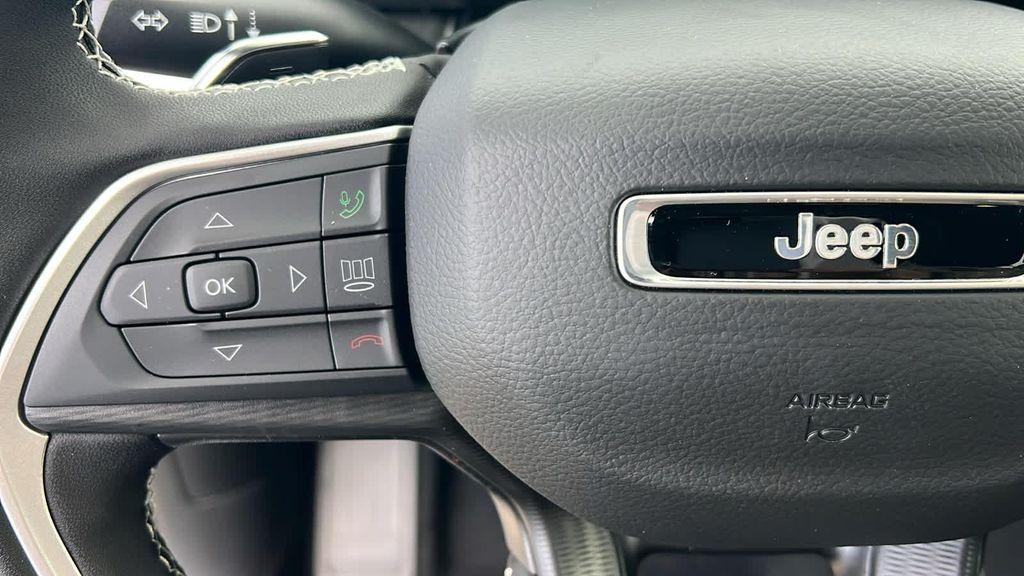 new 2025 Jeep Grand Cherokee L car, priced at $46,900