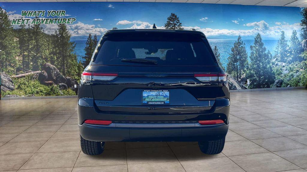 new 2026 Jeep Grand Cherokee car, priced at $44,480