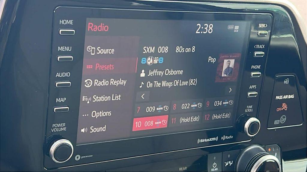 used 2020 Toyota Highlander car, priced at $26,480