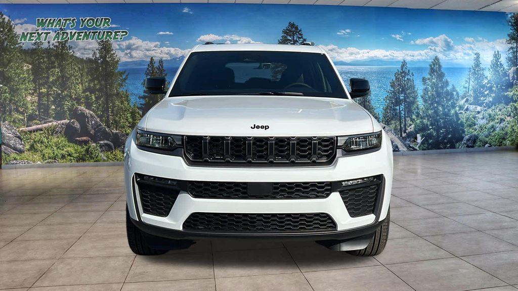 new 2026 Jeep Grand Cherokee car, priced at $43,099