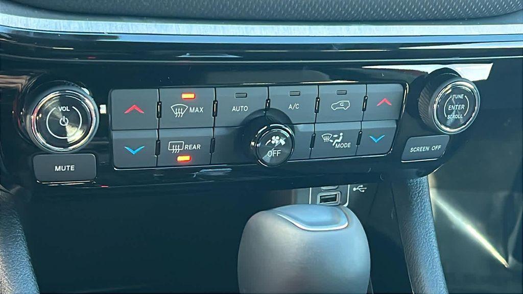 new 2026 Jeep Compass car, priced at $31,299