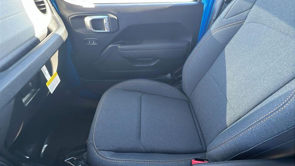 new 2026 Jeep Gladiator car, priced at $43,700