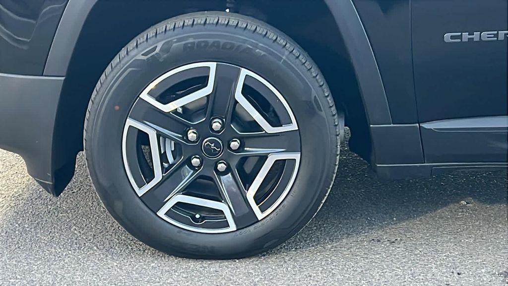 new 2026 Jeep Cherokee car, priced at $43,000