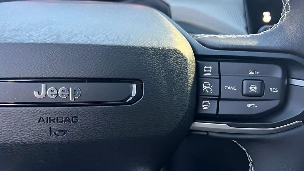 new 2026 Jeep Cherokee car, priced at $43,000