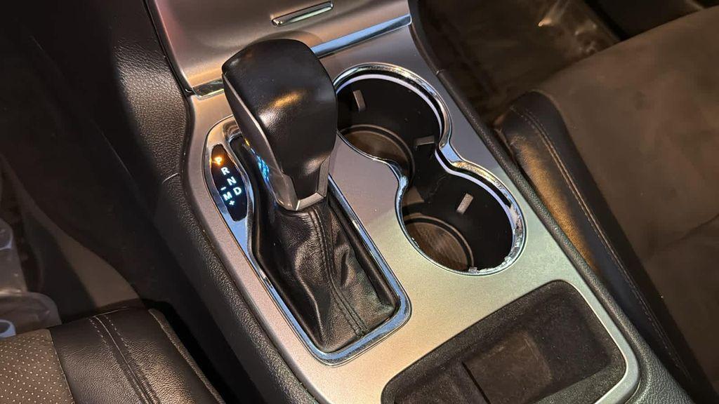 used 2020 Jeep Grand Cherokee car, priced at $17,480