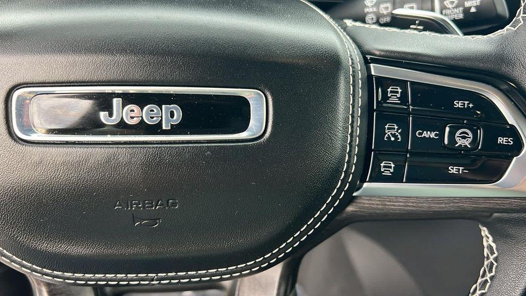 used 2025 Jeep Grand Cherokee L car, priced at $55,780