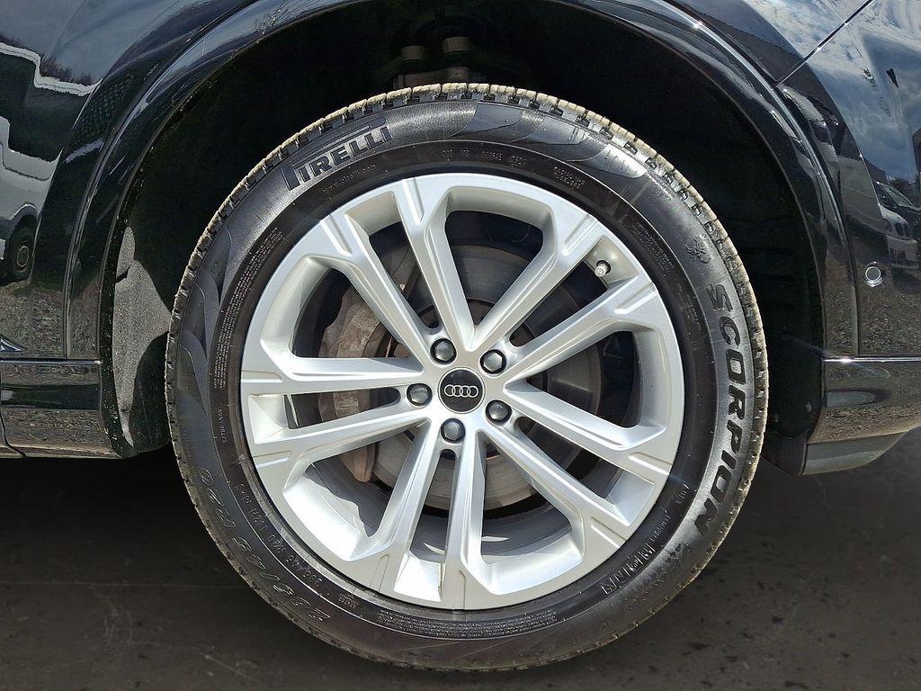 used 2025 Audi Q7 car, priced at $54,125