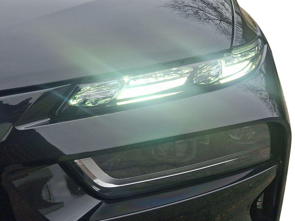 used 2025 BMW X7 car, priced at $82,500