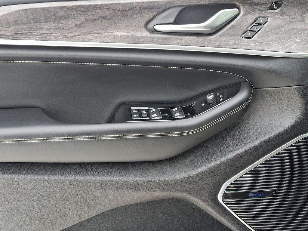 used 2021 Jeep Grand Cherokee L car, priced at $24,500