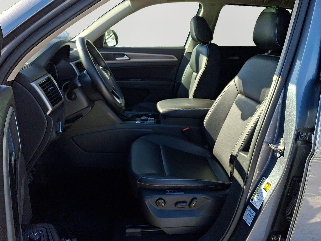 used 2021 Volkswagen Atlas car, priced at $21,500