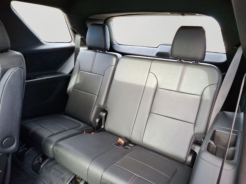 used 2022 Chevrolet Traverse car, priced at $27,500