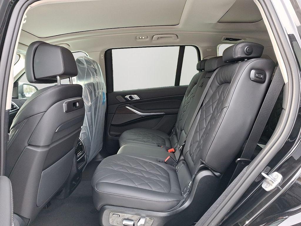 new 2026 BMW X7 car, priced at $91,405