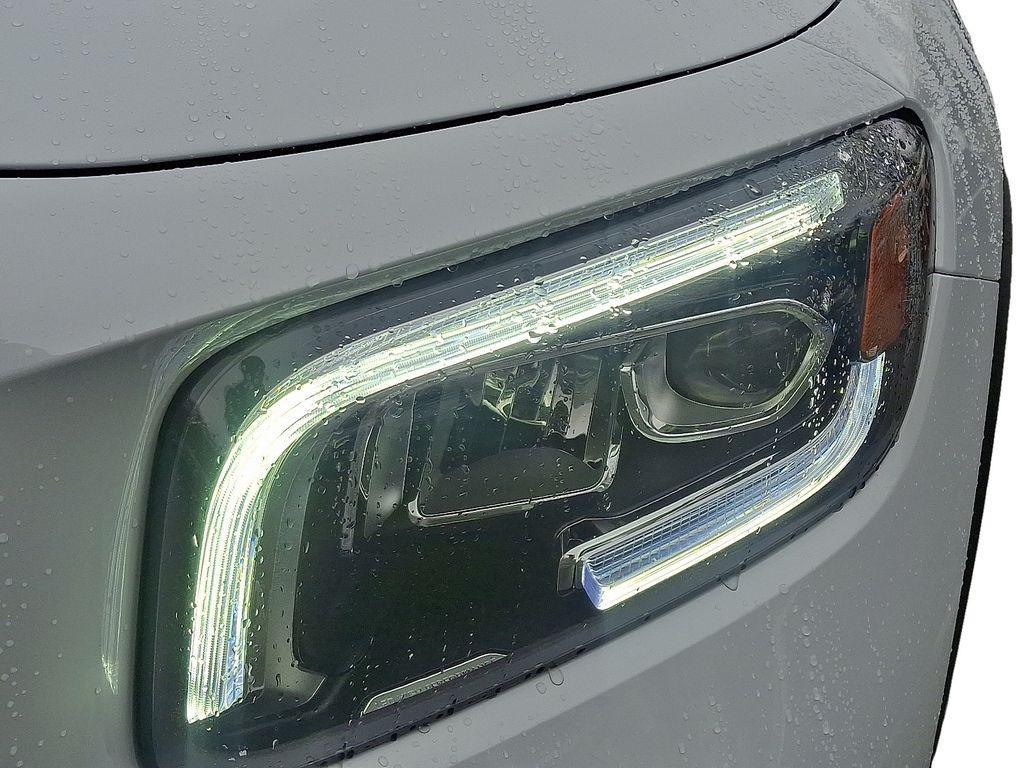 used 2020 Mercedes-Benz GLB 250 car, priced at $21,500