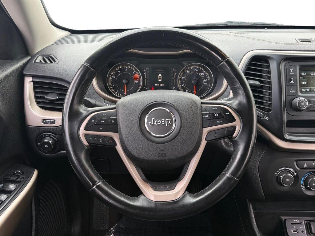 used 2018 Jeep Cherokee car, priced at $10,899