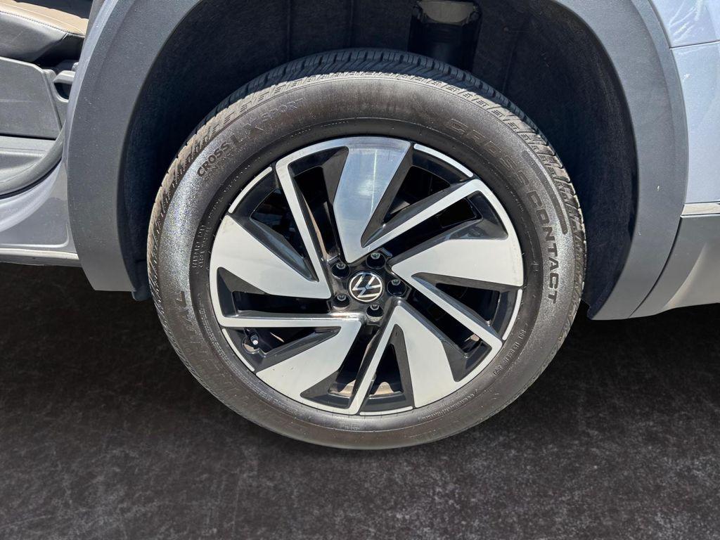 used 2024 Volkswagen Atlas car, priced at $33,999