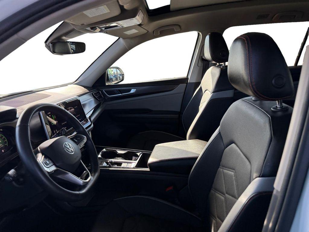 used 2025 Volkswagen Atlas car, priced at $34,999