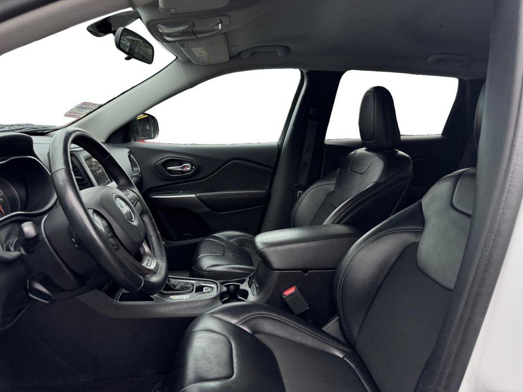 used 2019 Jeep Cherokee car, priced at $15,999
