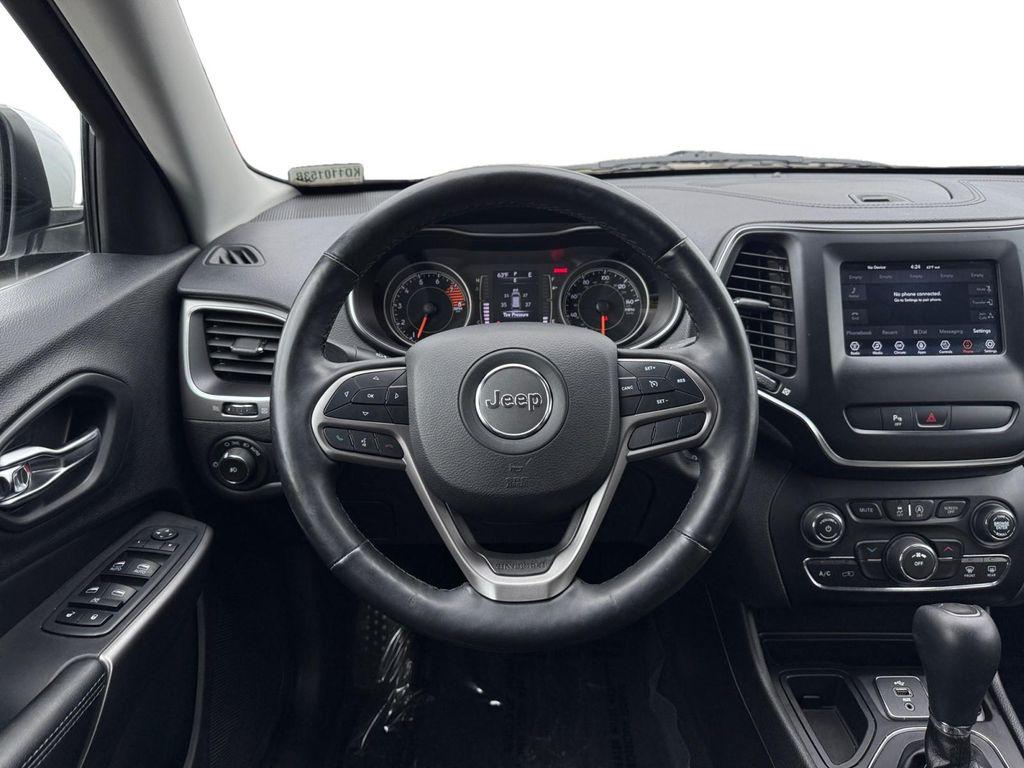 used 2019 Jeep Cherokee car, priced at $15,999