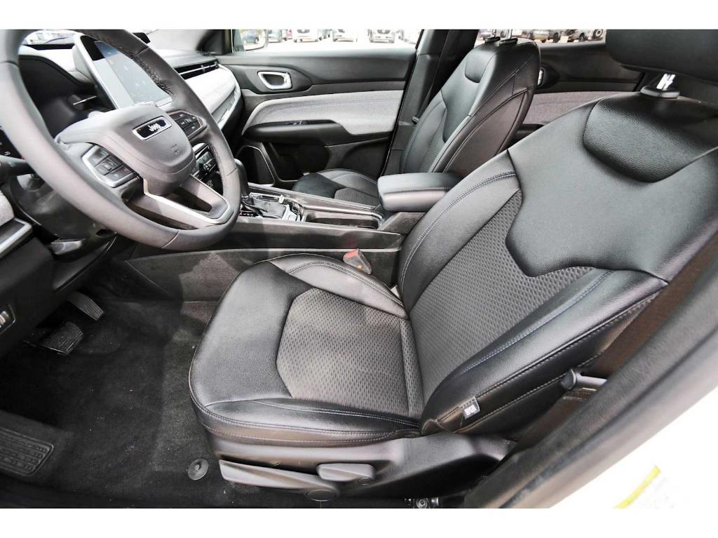 used 2025 Jeep Compass car, priced at $21,499